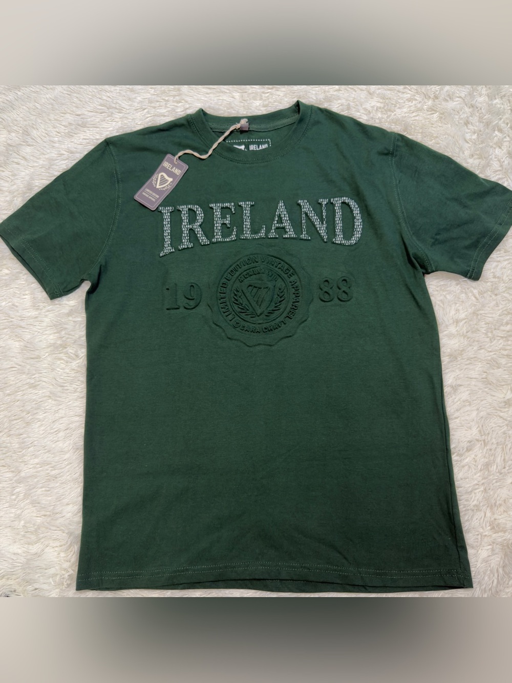 Ireland 1988 Vintage Apparel Green Short Sleeve Graphic T-Shirt Men's Size M NWT